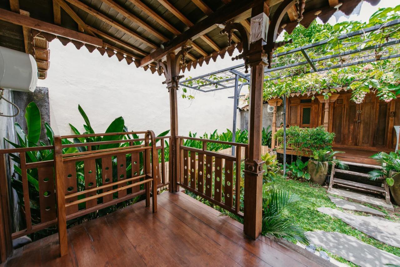 Moson Villa Legian Exterior foto