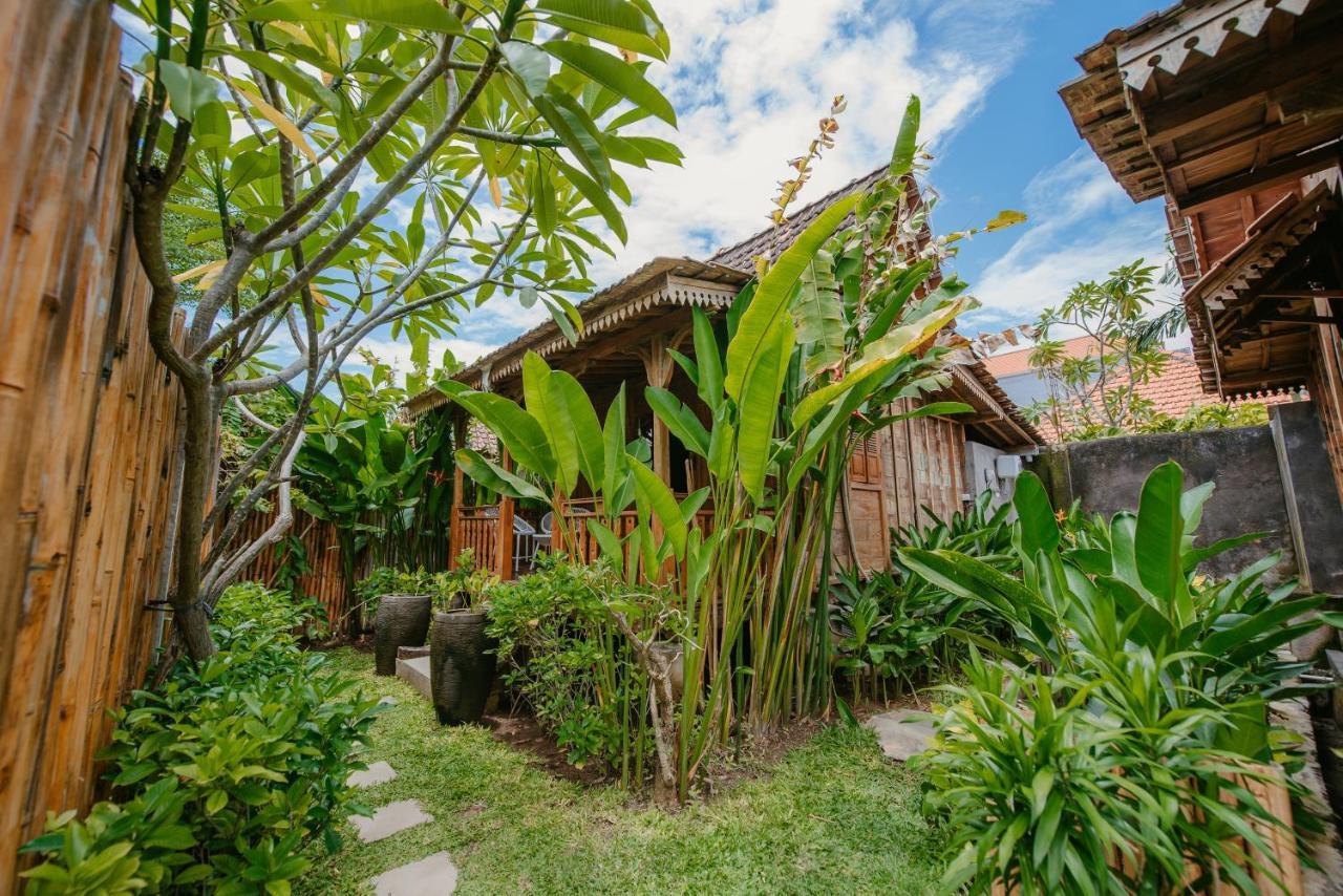 Moson Villa Legian Exterior foto
