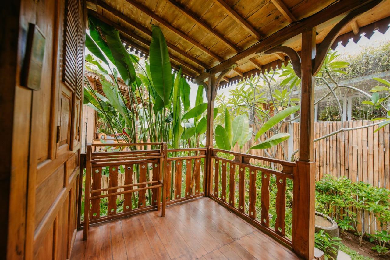 Moson Villa Legian Exterior foto
